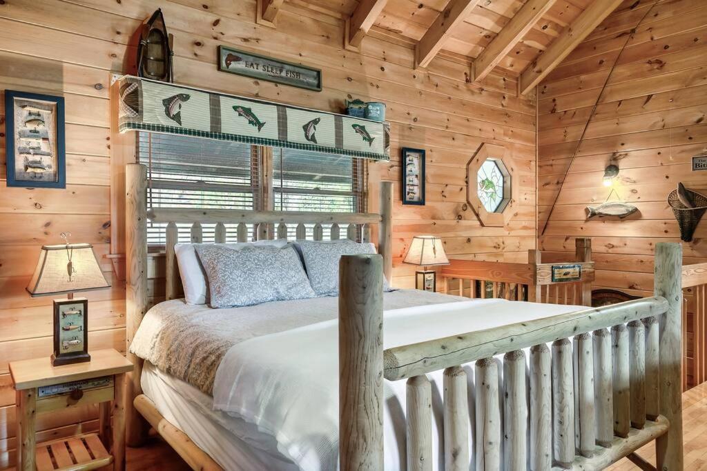 Spectacular Mtns Views With Private Hot Tub With Pool Table And Private Pond Sevierville Exterior foto