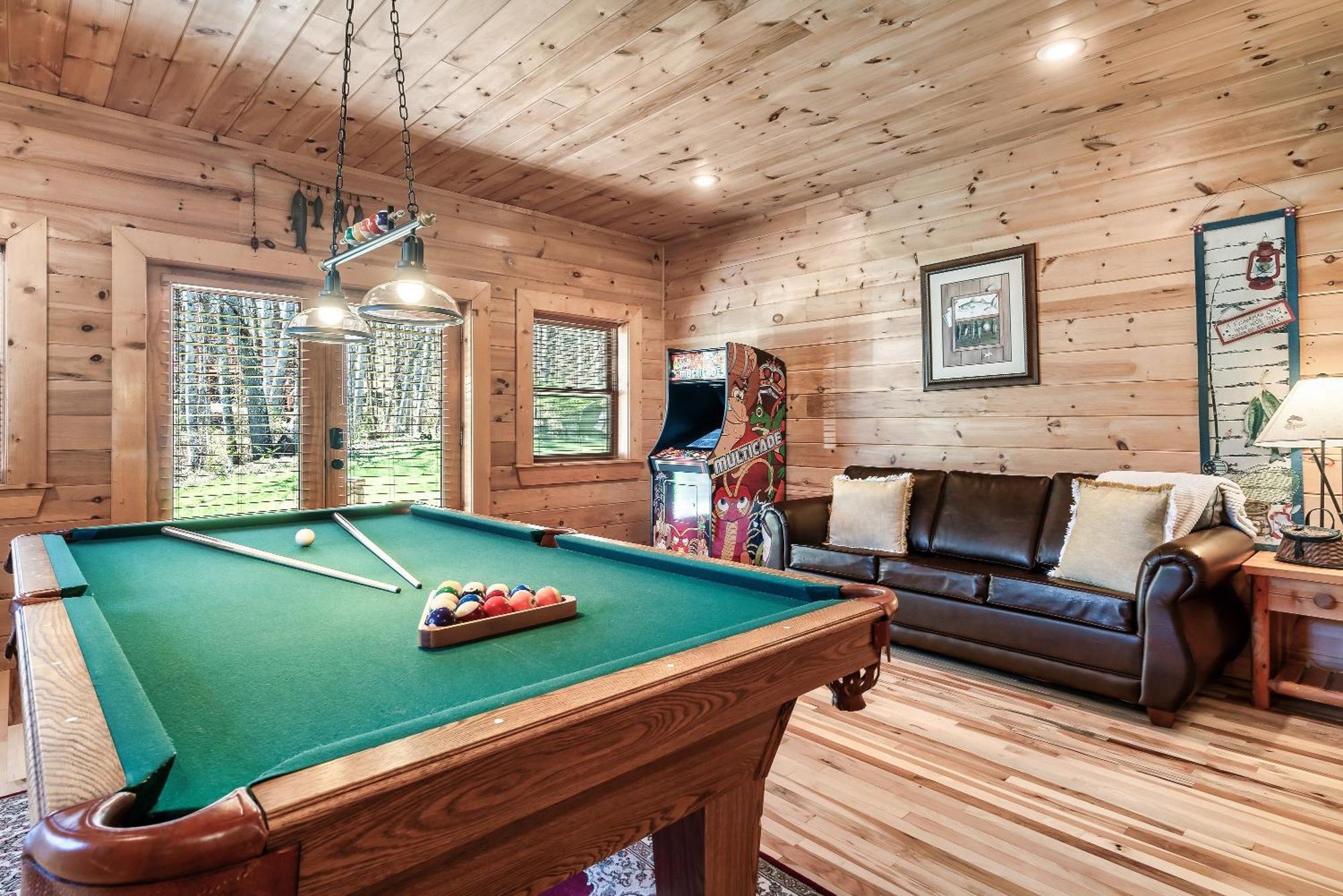 Spectacular Mtns Views With Private Hot Tub With Pool Table And Private Pond Sevierville Exterior foto